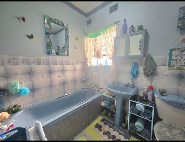 4 BEDROOM HOUSE FOR SALE IN VANDERBIJLPARK SW 2